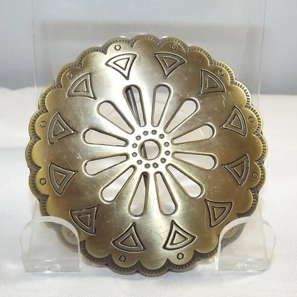 Ornate Gold Tone Metal Round Belt Buckle with Cut Outs - Picture 3 of 9